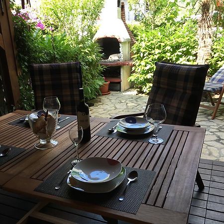 Apartment Garden Malinska Luaran gambar