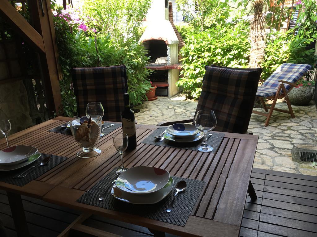 Apartment Garden Malinska Luaran gambar
